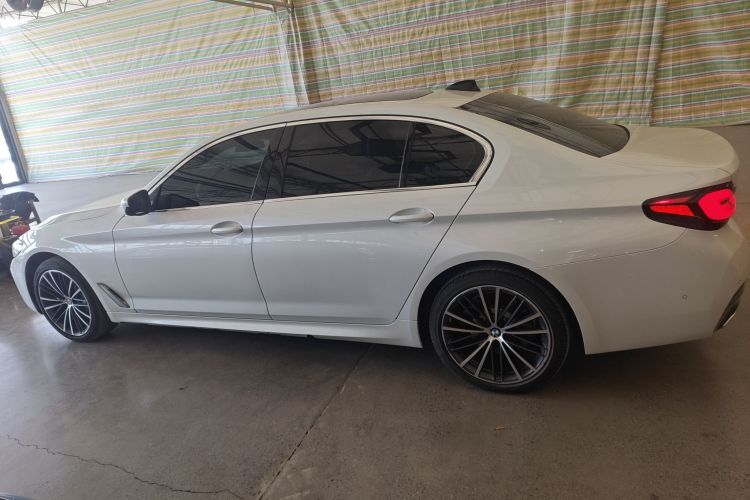 宝马5系 2021款 改款 530Li 领先型 M运动套装车身外观6003