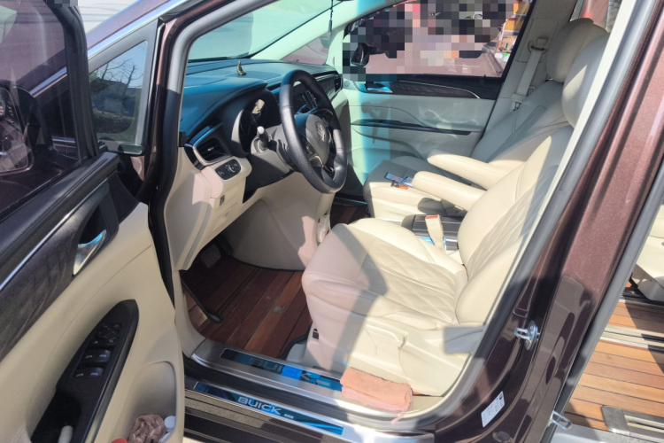 别克GL8 2018款 ES 28T 舒适型 国VI中控内饰20