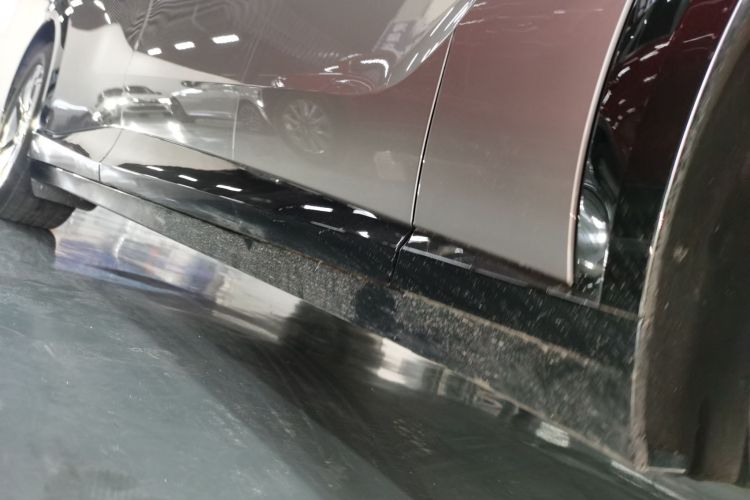 小米汽车 小米YU7 2025款 超长续航后驱版局部细节9001