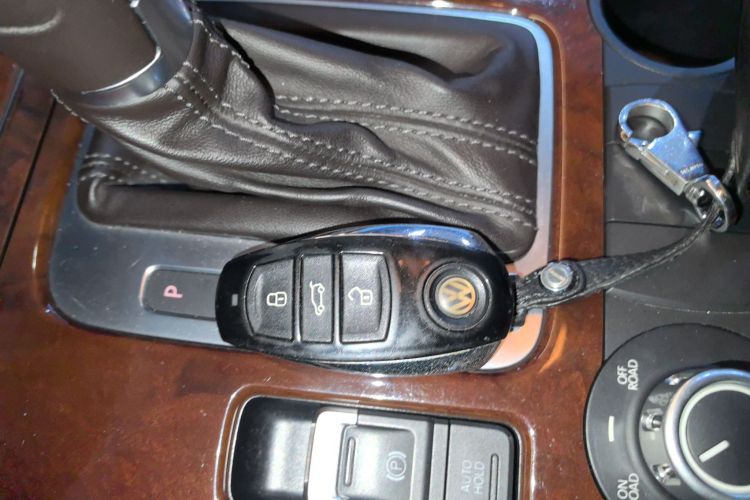 大众 途锐 2014款 3.0TSI 新锐版中控内饰11