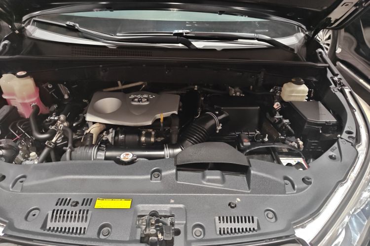 丰田 汉兰达 2017款 2.0T 两驱精英版 5座局部细节24