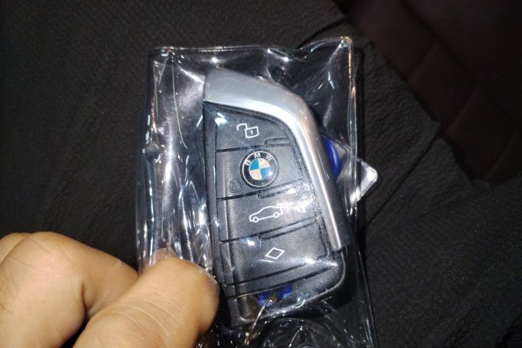 宝马3系 2021款 325Li M运动曜夜套装中控内饰11