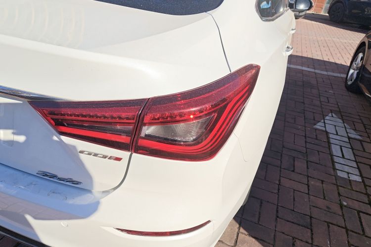 长安 逸动 2019款 高能版 1.6L GDI 自动争锋型 国VI车身外观6006