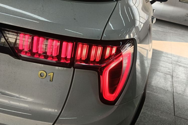 领克01 2019款 2.0T 两驱纯版 国VI车身外观6006