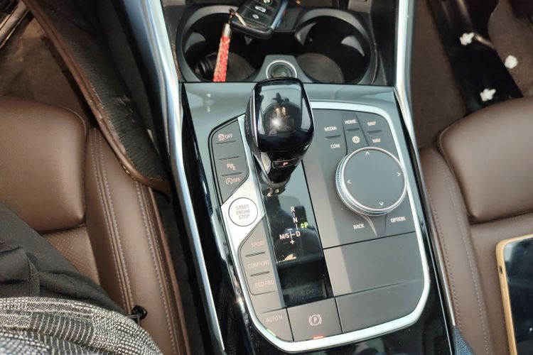 宝马3系 2022款 320Li M运动套装局部细节18