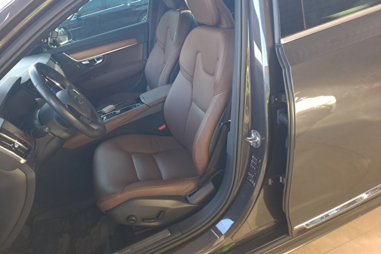 沃尔沃S90新能源 2022款 改款 T8 E驱混动 智逸豪华版局部细节19