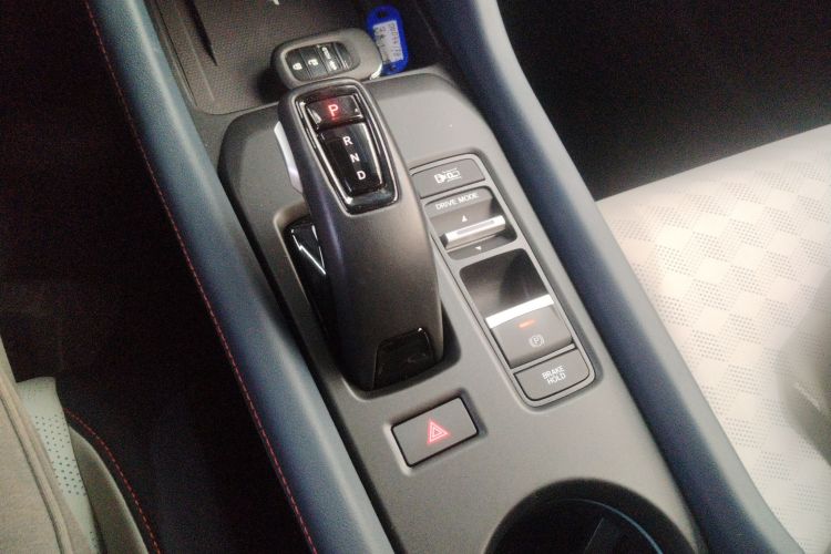 灵悉L 2024款 头号玩家版中控内饰18