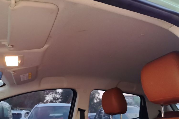 长安欧尚 奔奔E-Star 2022款 清心版 多彩款 磷酸铁锂中控内饰22