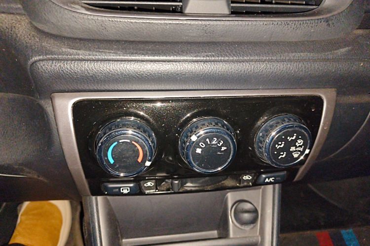 丰田 YARiS L 致炫 2021款 致炫X 1.5L CVT领先版局部细节16