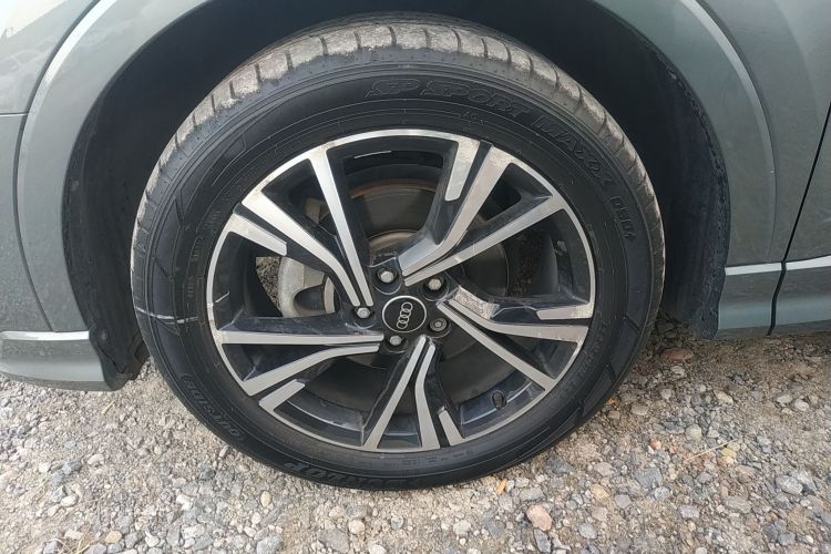 奥迪Q3 Sportback 2023款 40 TFSI 时尚型车身外观6002