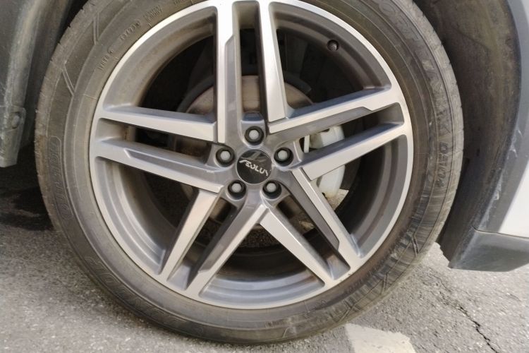 东风风神 皓瀚 2023款 DH-i 1.5T 尊贵版车身外观6007