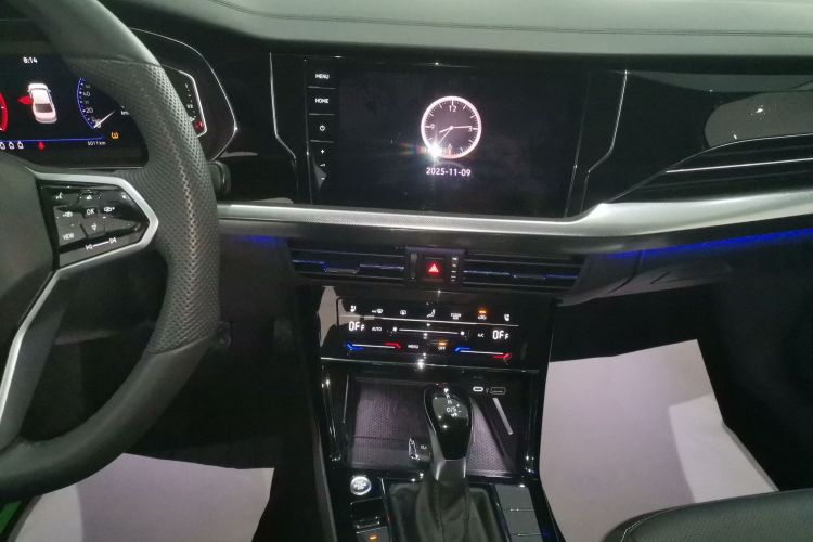 大众 帕萨特 2024款 380TSI 龙耀版中控内饰16