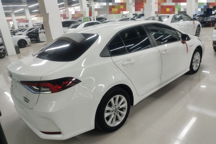 丰田 卡罗拉 2023款 1.8L 智能电混双擎 精英版车身外观7