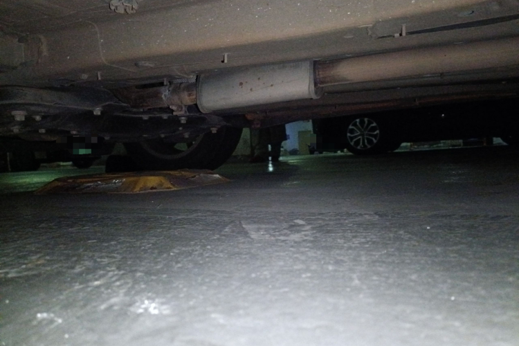 Jeep 自由侠 2018款 互联大屏版 180T 自动高能版局部细节9004