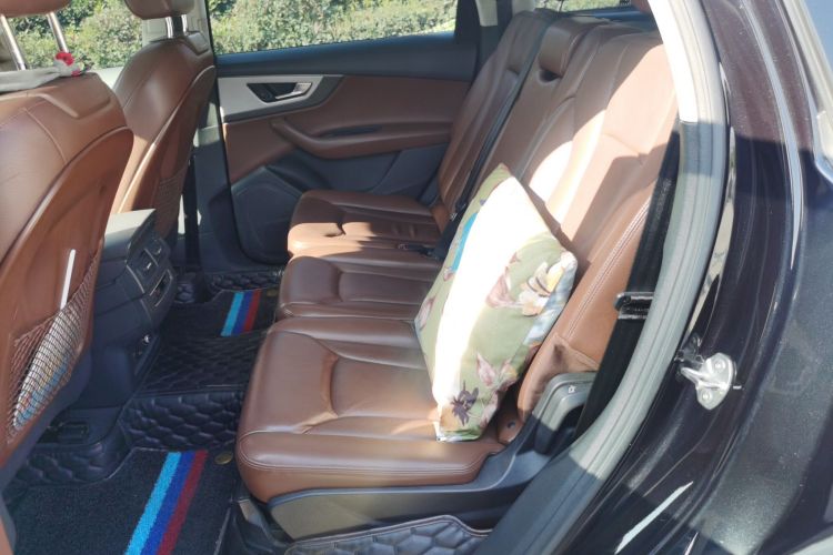 奥迪Q7 2018款 45 TFSI 技术型中控内饰21