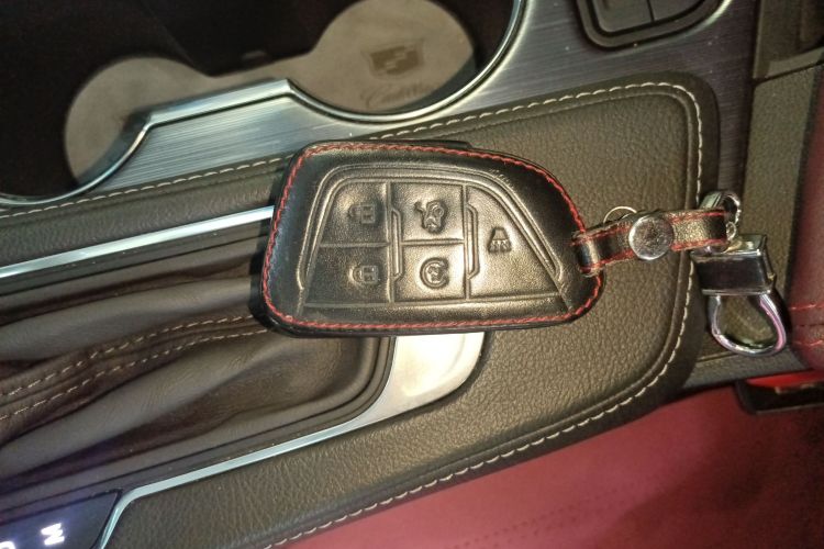 凯迪拉克CT4 2021款 28T 尊贵型中控内饰11