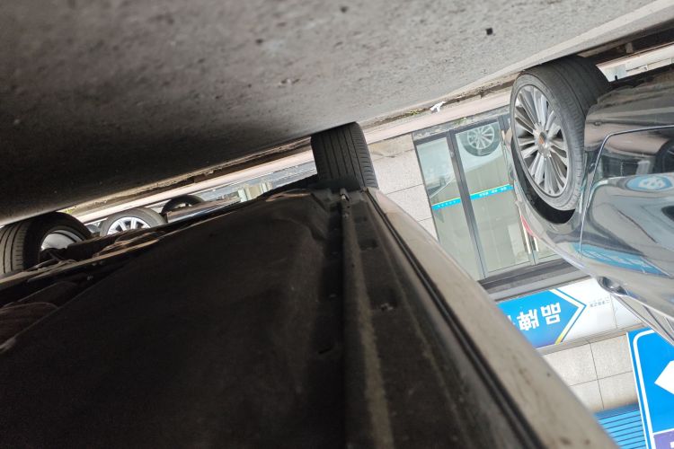 奥迪Q5L 2020款 改款 40 TFSI 荣享时尚型局部细节9001