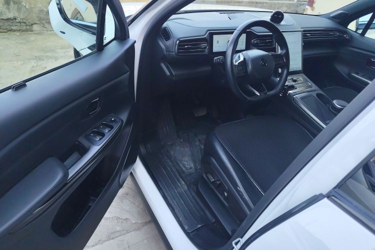 蔚来ES6 2019款 420KM 运动版中控内饰20