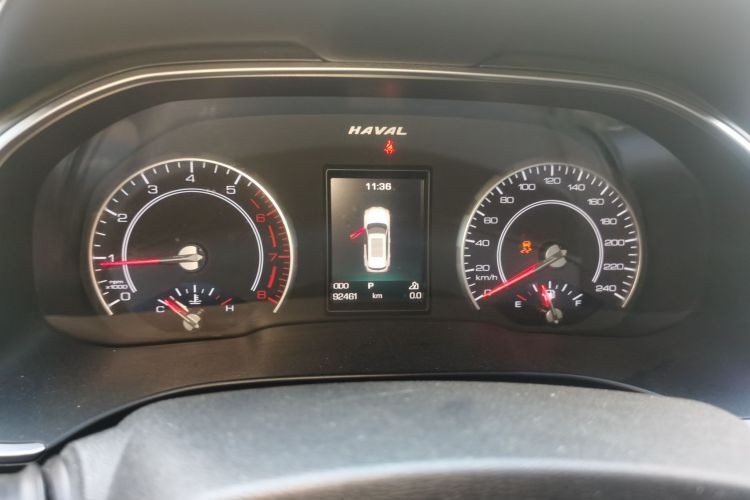 哈弗H6 2017款 蓝标 2.0T 自动两驱智尚型中控内饰14