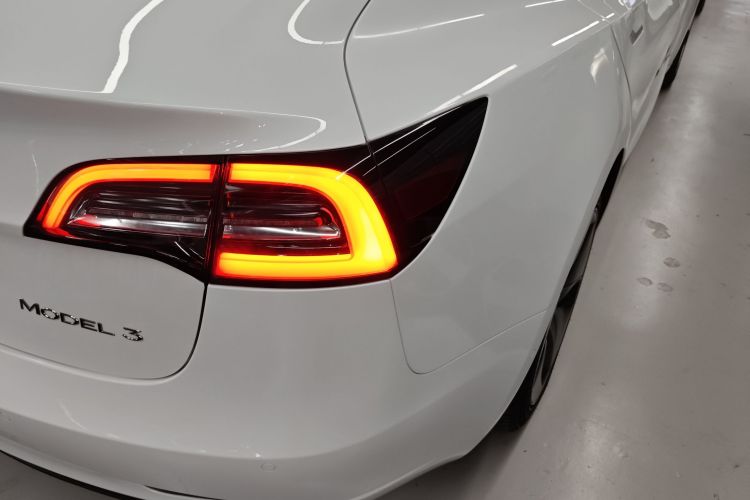 特斯拉 Model 3 2020款 改款 长续航后轮驱动版车身外观6006