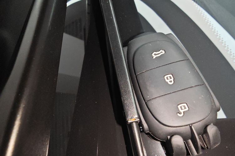 理想汽车 理想ONE 2021款 增程6座版中控内饰11