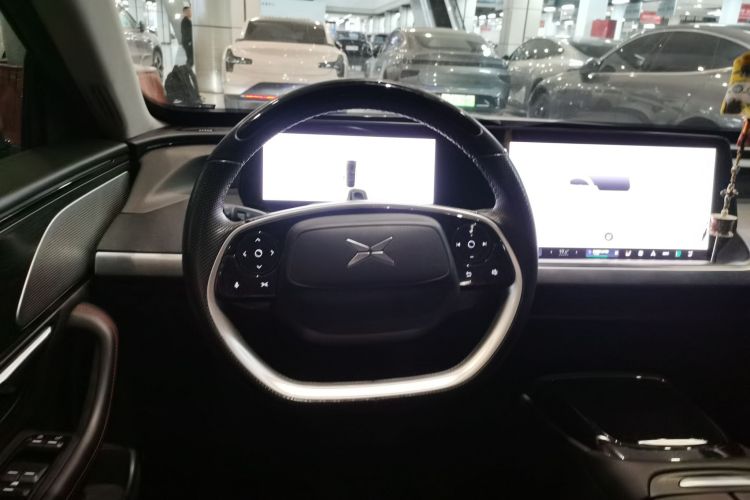 小鹏P7 2022款 480E中控内饰13