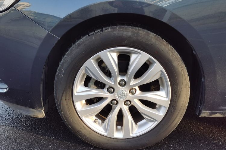 别克 英朗 2021款 改款 典范 1.5L 自动精英型车身外观6007