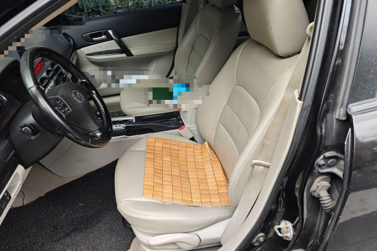 马自达6 2011款 2.0L 自动时尚型中控内饰19