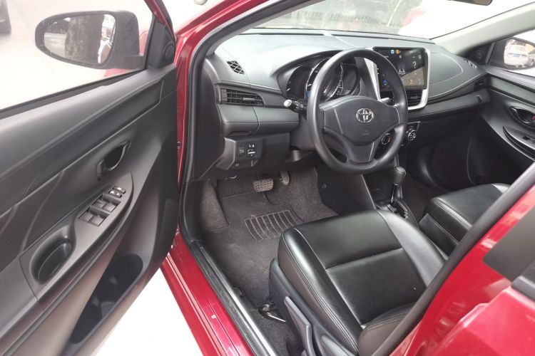 丰田 YARiS L 致炫 2020款 1.5L CVT领先版中控内饰7003