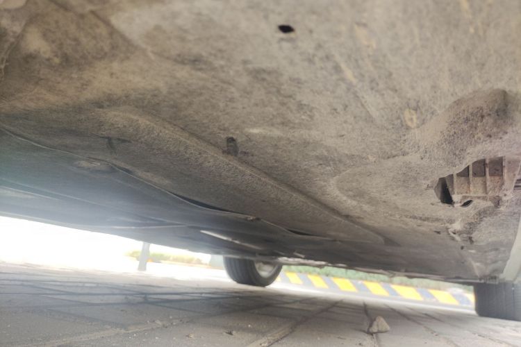 宝马5系 2017款 525Li 豪华设计套装局部细节9004