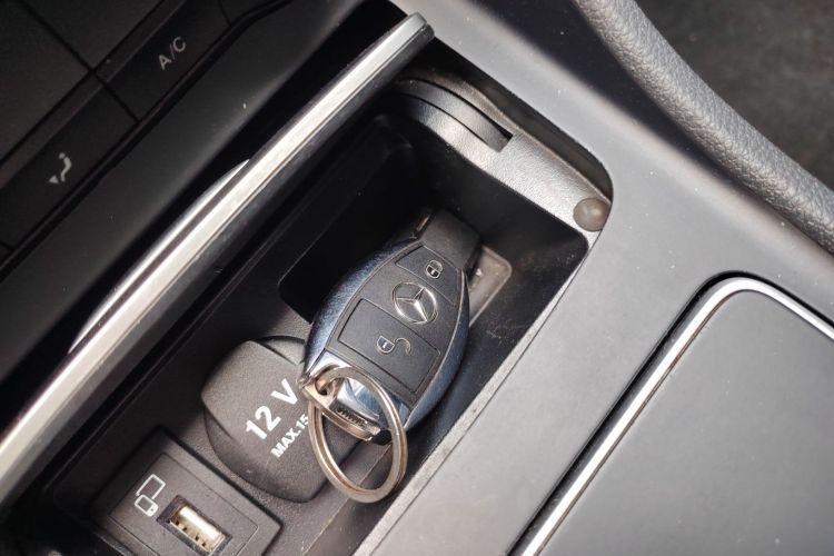 奔驰GLA 2018款 GLA 200 动感型中控内饰7001