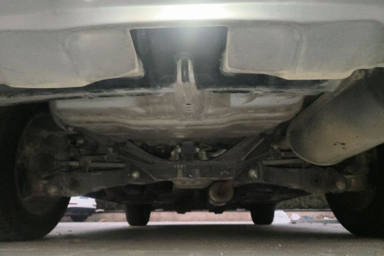 本田CR-V 2010款 2.4L 自动四驱豪华版局部细节9009