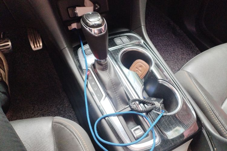 雪佛兰 探界者 2017款 550T 自动四驱捍界版局部细节18