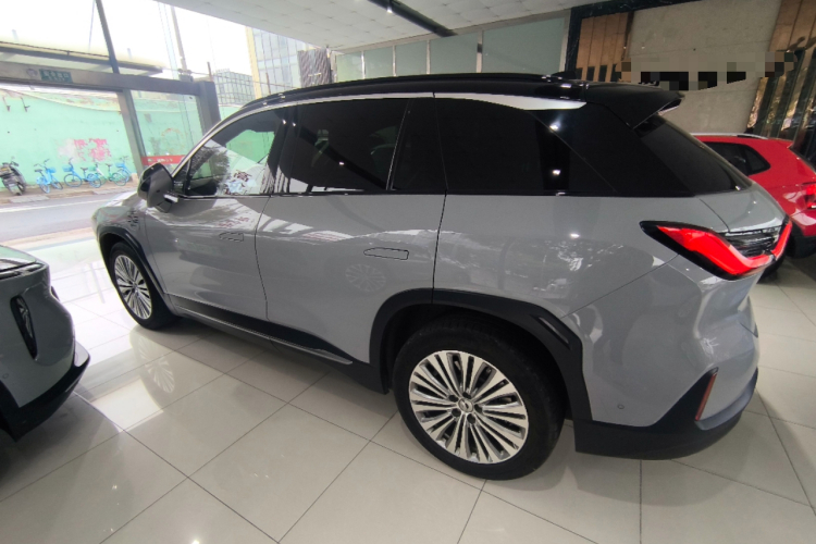 蔚来ES6 2020款 420KM 运动版车身外观4