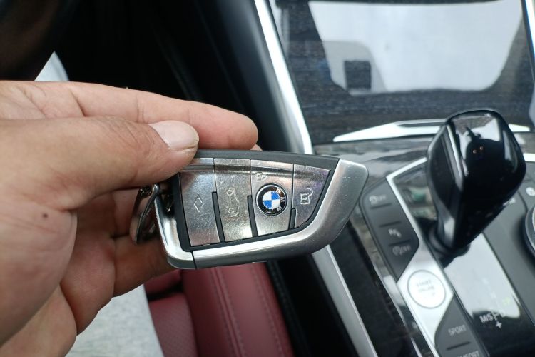 宝马3系 2021款 改款二 325Li M运动套装中控内饰11