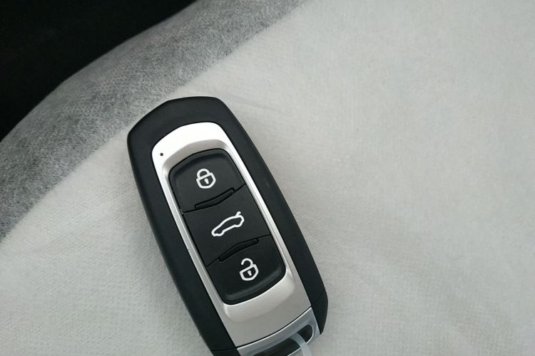 吉利银河 熊猫 2025款 210km 元气熊中控内饰11