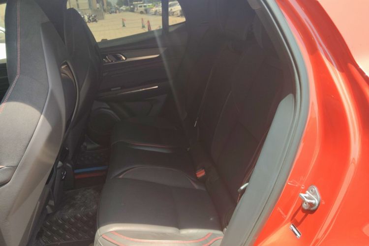 领克05 2020款 2.0TD 四驱劲Halo中控内饰21