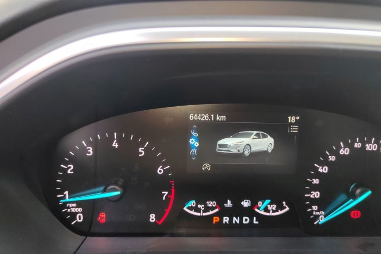 福特 福克斯 2020款 三厢 EcoBoost 180 自动锋潮型中控内饰15