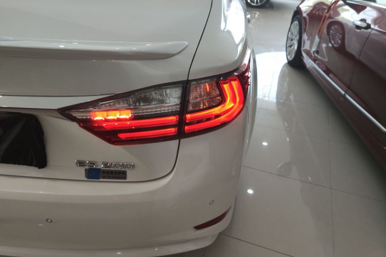 雷克萨斯ES 2016款 200 Midnight特别限量版车身外观6001