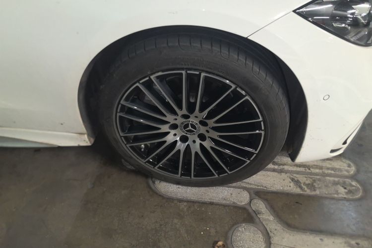 奔驰C级 2023款 C 200 L 运动版车身外观10