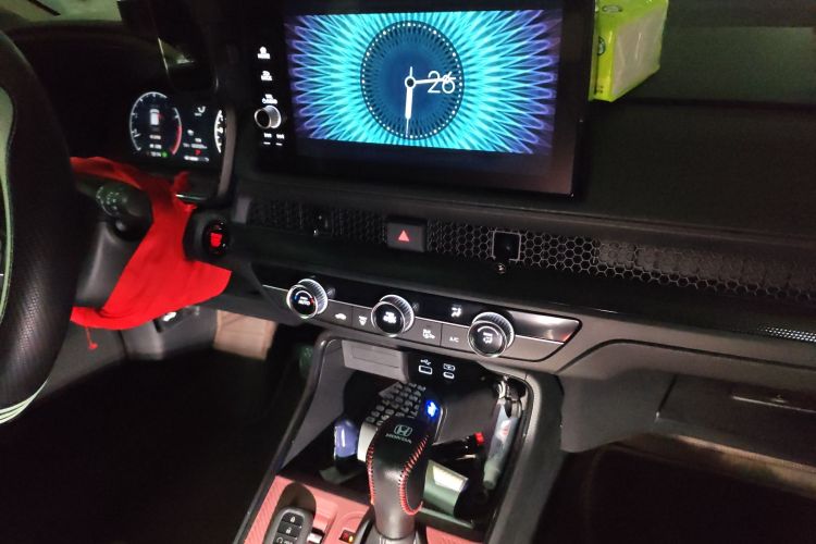 本田CR-V 2024款 240TURBO 两驱锋尚版 5座中控内饰16