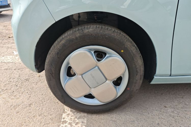 吉利银河 2024款 熊猫mini 200km 耐力熊车身外观6007