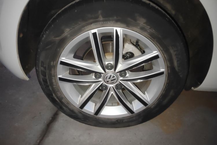 大众 高尔夫 2018款 1.6L 自动舒适型车身外观6008