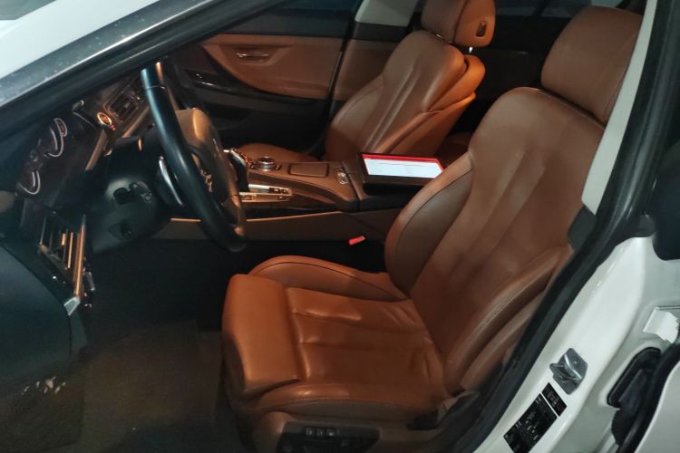 宝马6系 2013款 改款 640i Gran Coupe中控内饰19