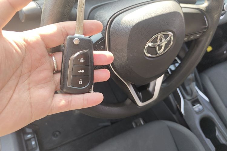 丰田 雷凌 2023款 TNGA 1.5L CVT进取版中控内饰11