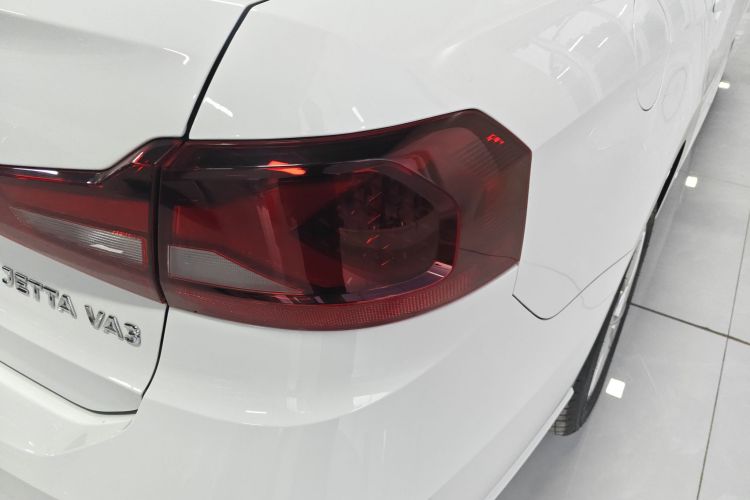 捷达VA3 2021款 1.5L 自动悦享版车身外观9