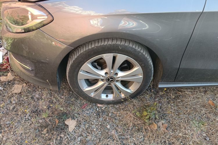 奔驰B级 2018款 B 200 动感型车身外观6007