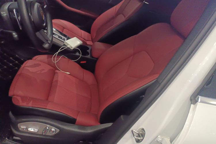 保时捷 2023款 Macan 2.0T中控内饰19