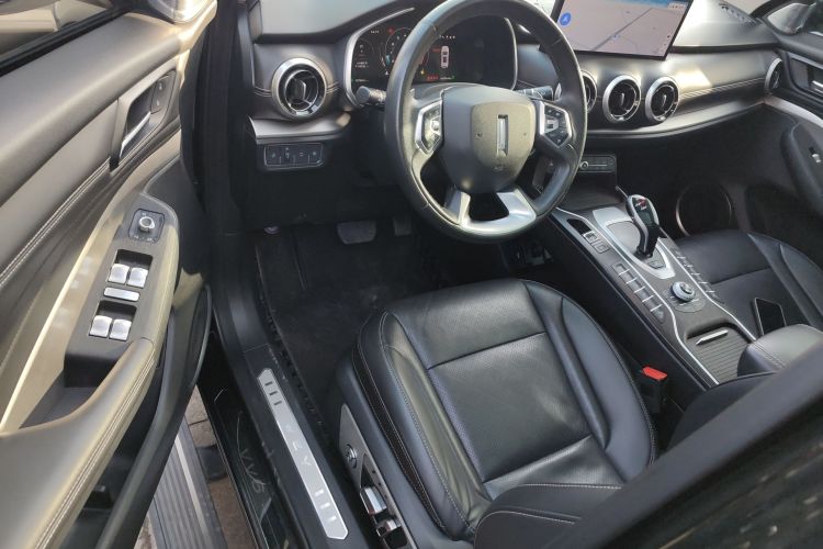 魏牌 VV6 2020款 2.0T 两驱智享+中控内饰7003