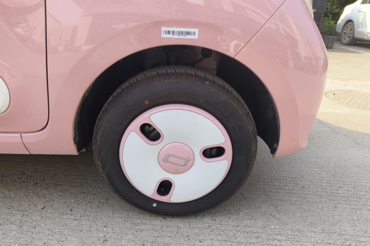 奔腾小马 2025款 222km 灵动马车身外观10